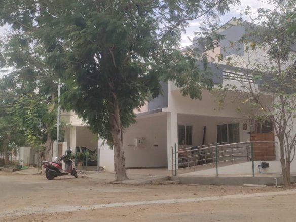 Fully furnished duplex villa is for sale in Sulur Kanampalayam