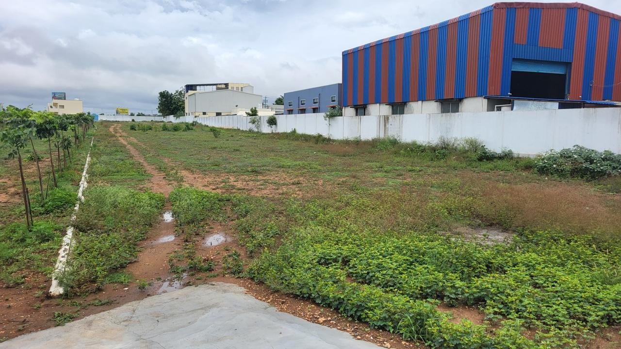 A land parcel of 1.16 Acres is for sale in Pattanam location @ 10 Cr