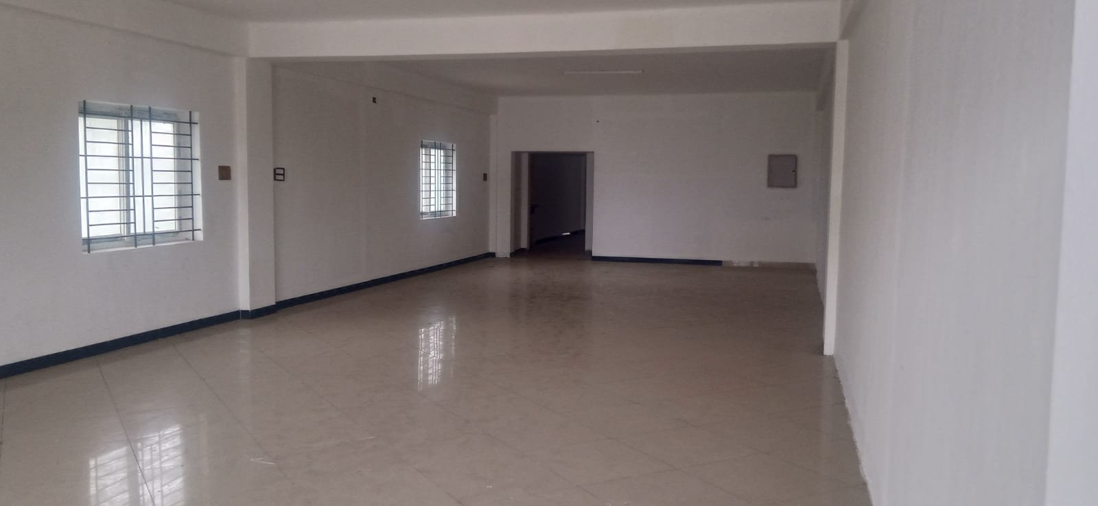 Kr 02 PREMIUM COMMERCIAL SPACE FOR RENT – KUNNATHUR, SATHY ROAD